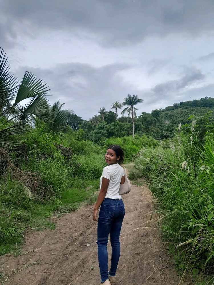 GIF uploaded by Hiona avrein