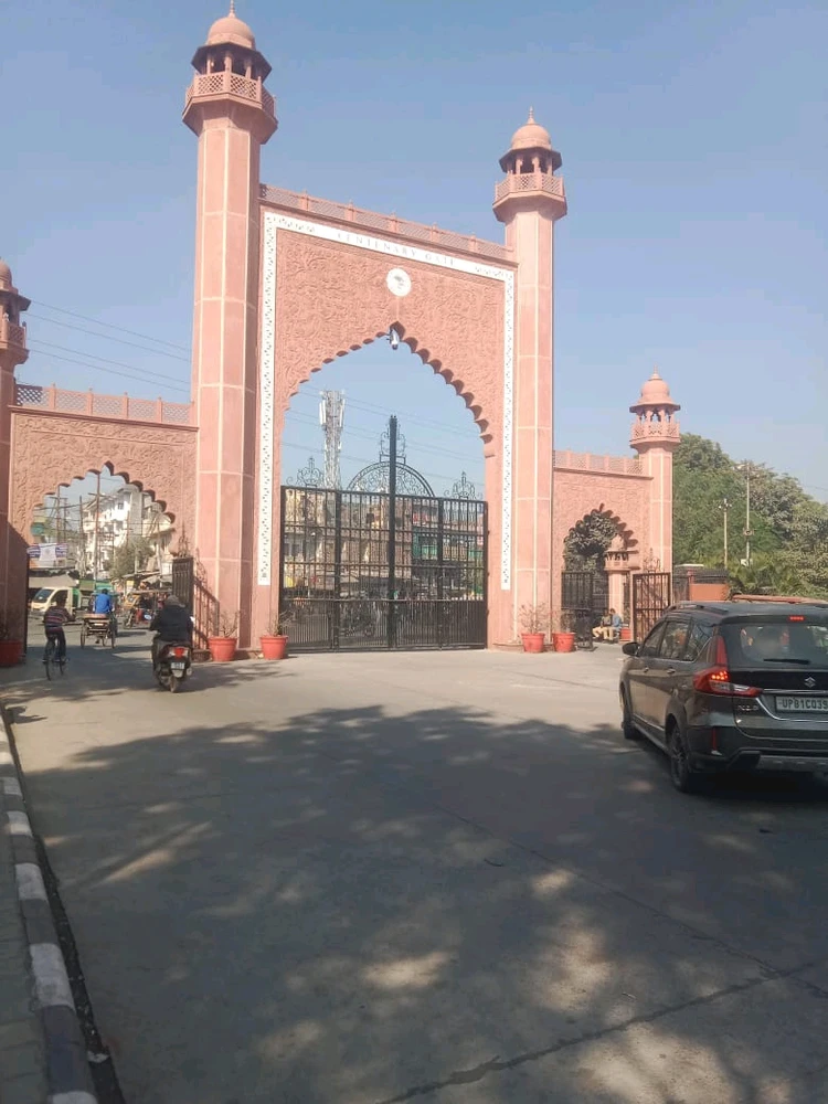 GIF uploaded by Haziq