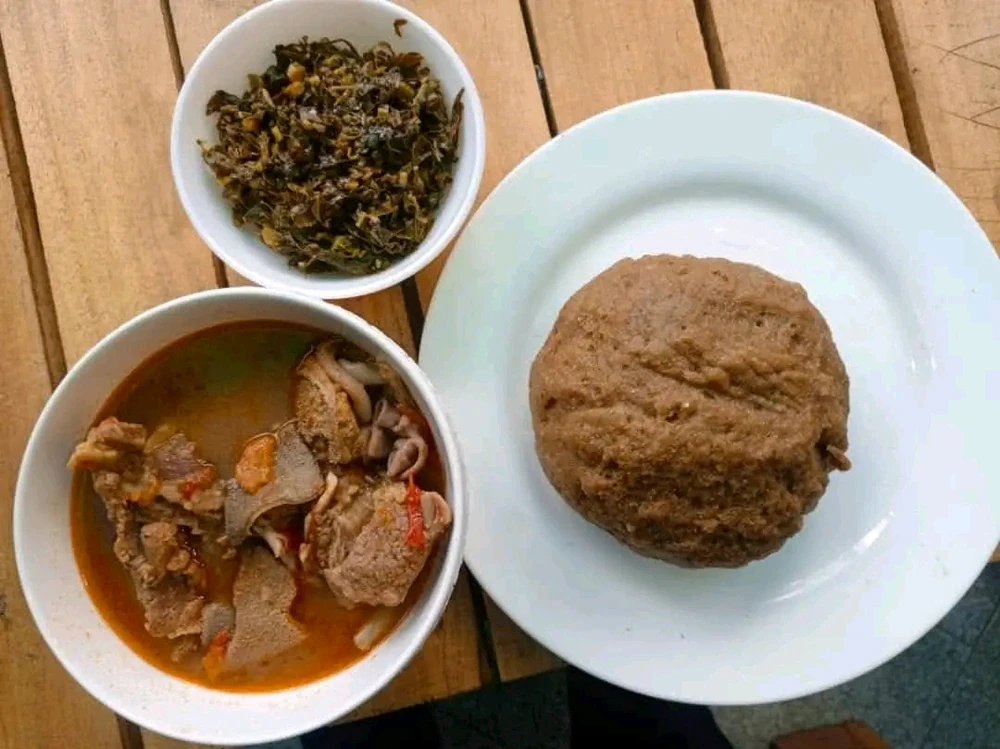 GIF ilipakiwa na Carolina