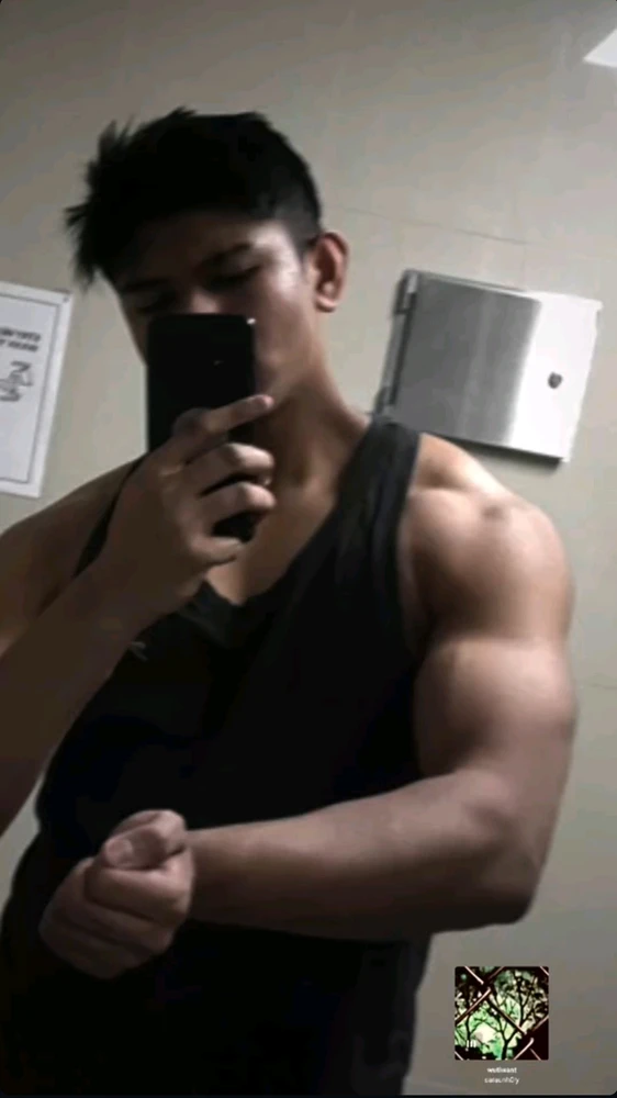 GIF uploaded by Daran