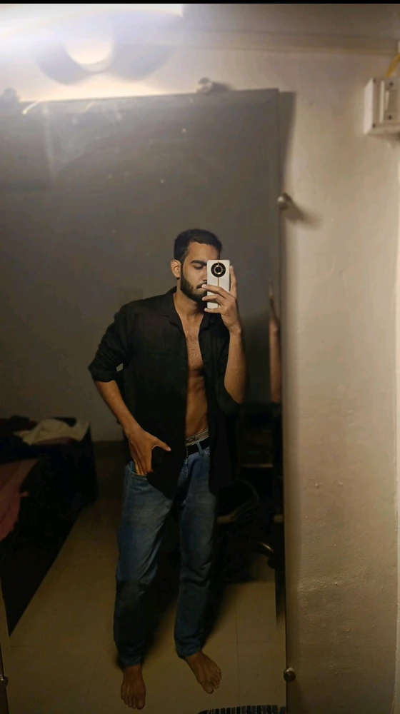 GIF uploaded by Mohit parlani