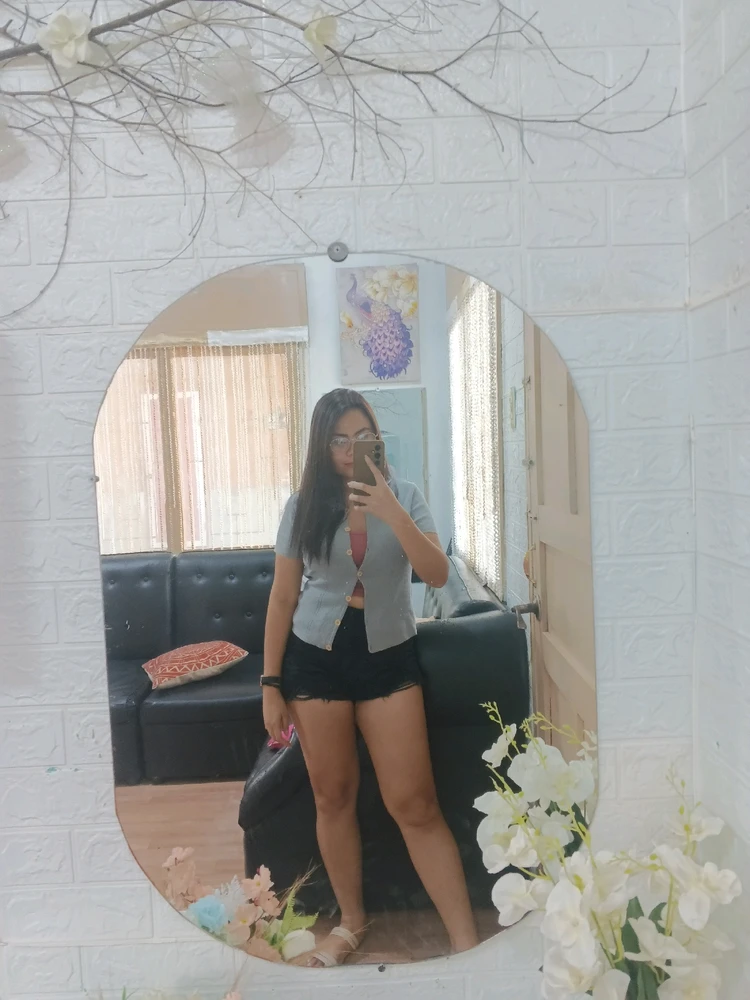I-upload ni Shelyte ang larawan