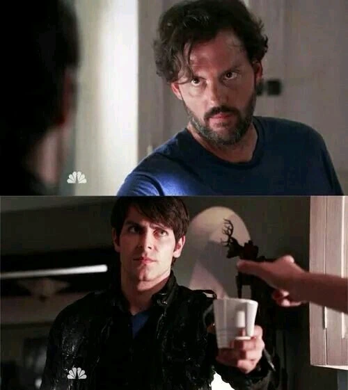 Можно спорить долго про спецэффекты в сериале Гримм, но сходиться в одном: этот сериал хорош, не смотря на жуткие маски монстров для нашего времени