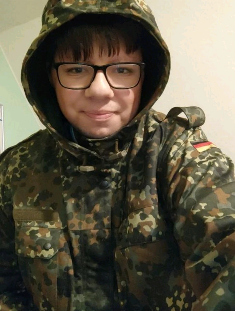 GIF uploaded by Robin