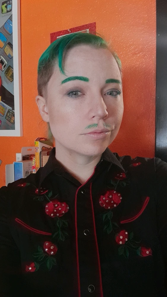 GIF uploaded by Mischa