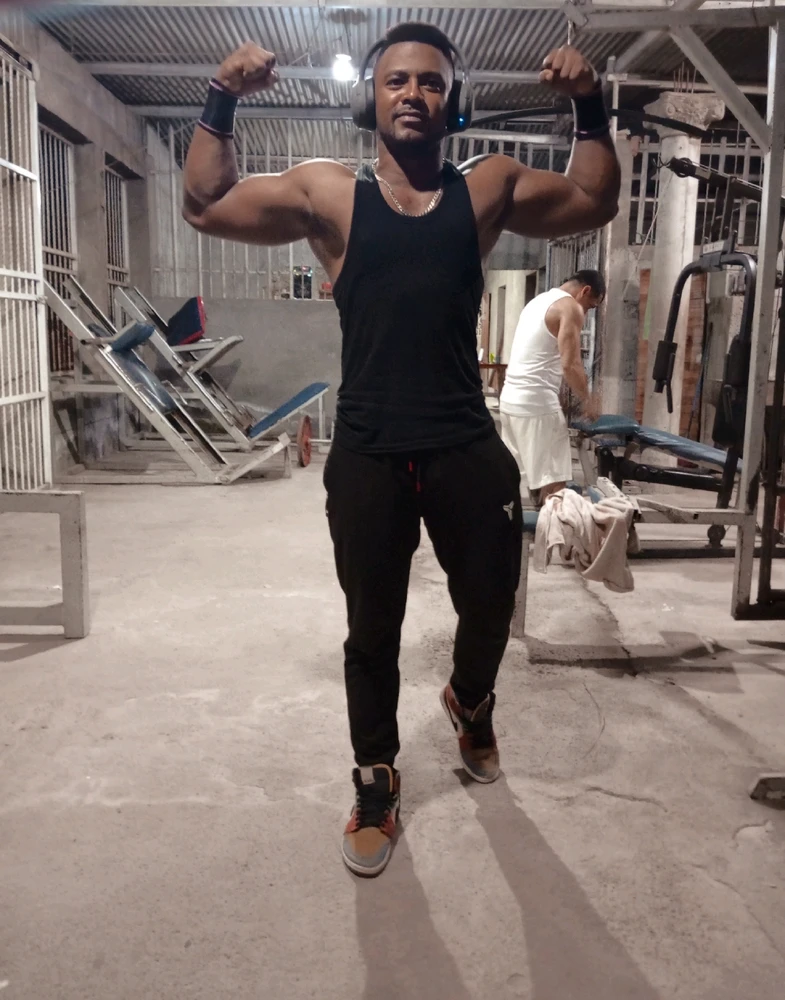 GIF uploaded by Jeyner Daniels