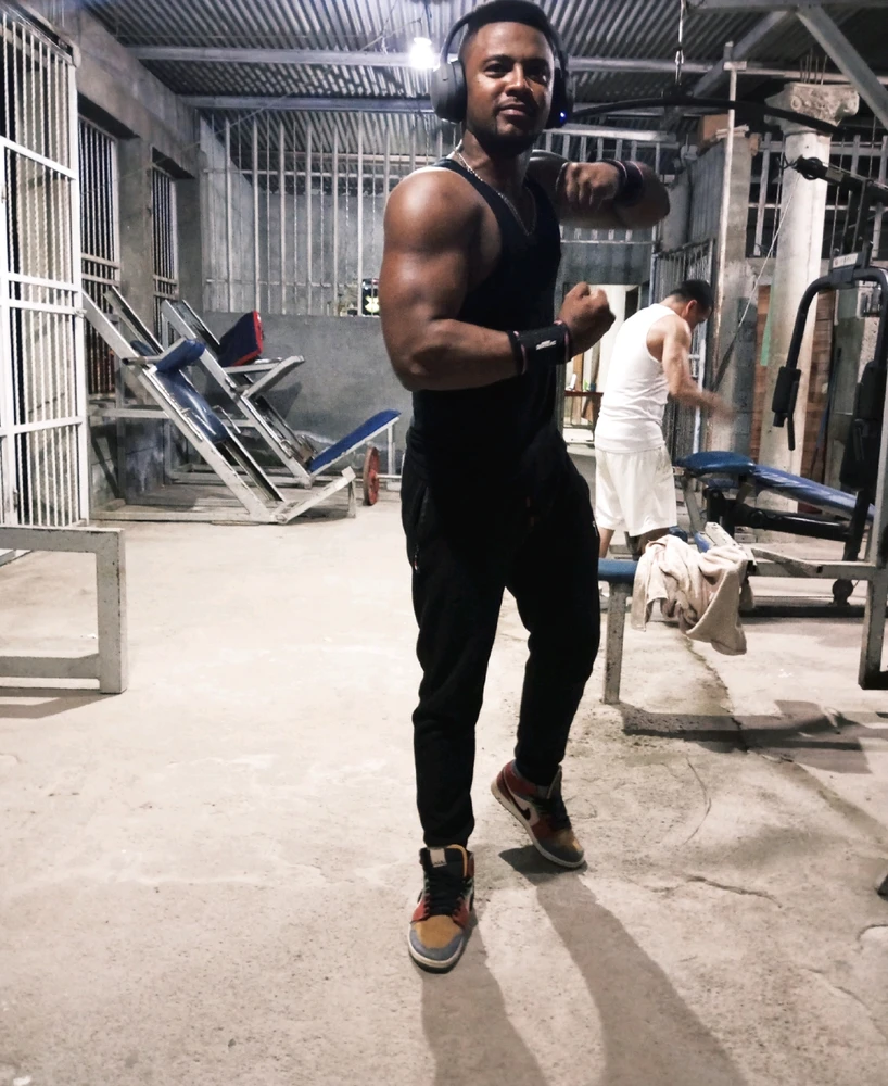 GIF uploaded by Jeyner Daniels
