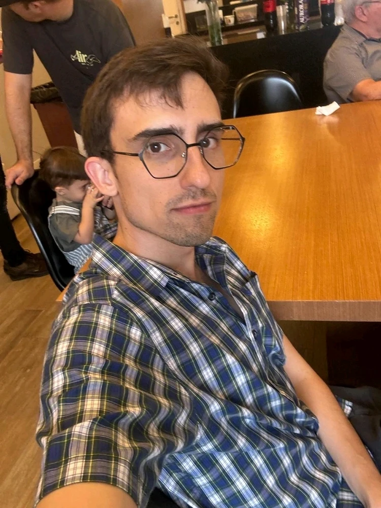 GIF gi-upload ni André