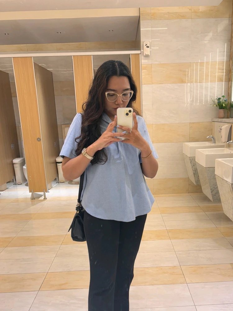 GIF diunggah oleh Debora