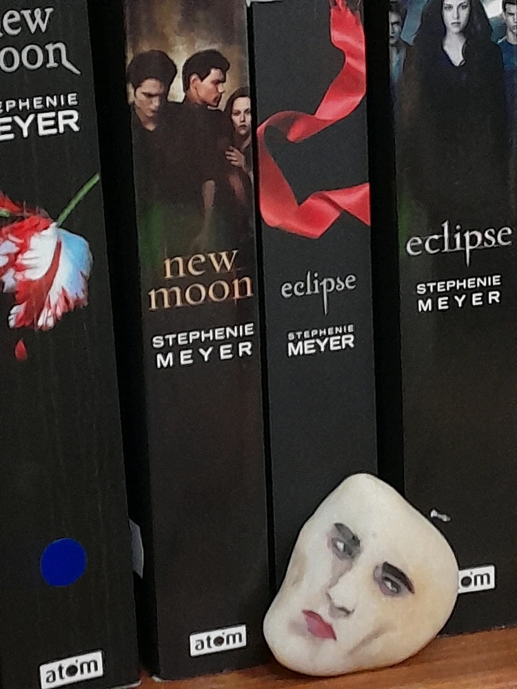 GIF uploaded by Edison