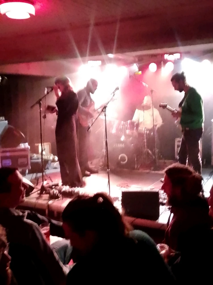 Jamsession in a bar.