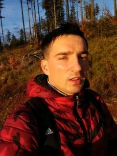 Lubię chodzić po górach ⛰️😁💪 Może chcesz się wybrać na wspólne wypad.