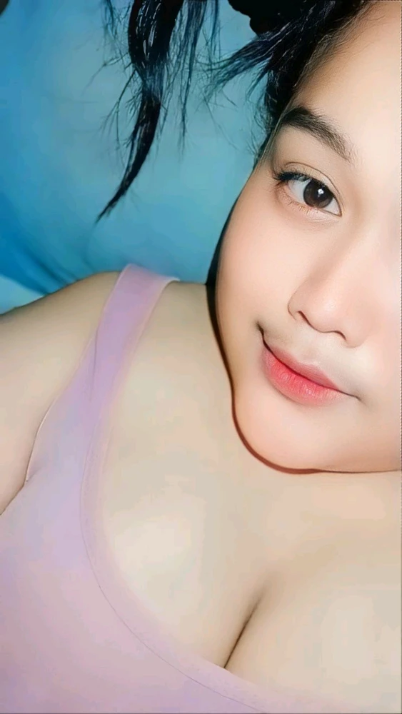 GIF diunggah oleh callmeolla