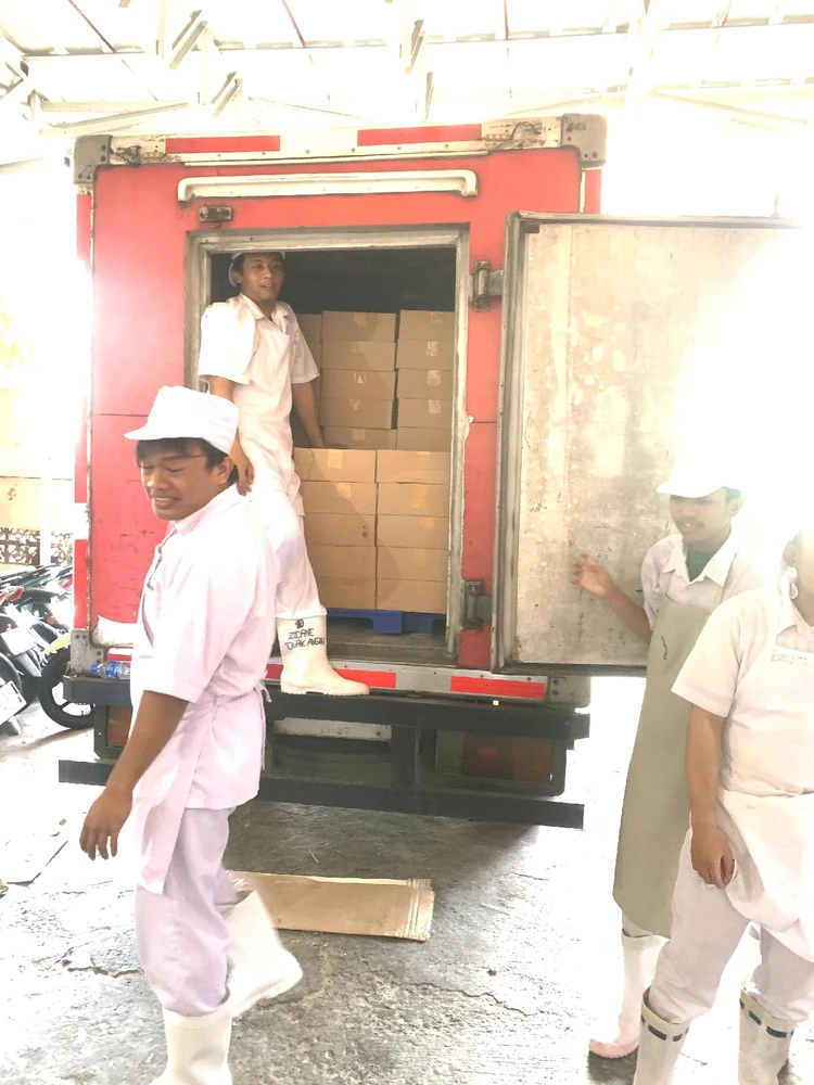 GIF diunggah oleh Olee