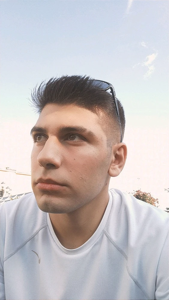 Berat tarafından yüklenen GIF