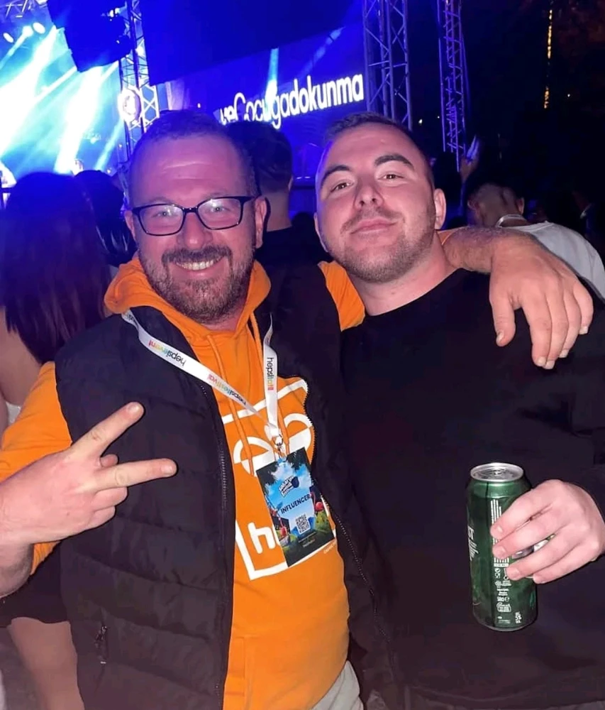 Akın tarafından yüklenen GIF