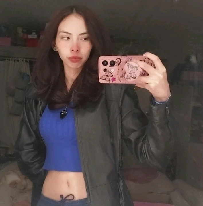 GIF uploaded by Elena