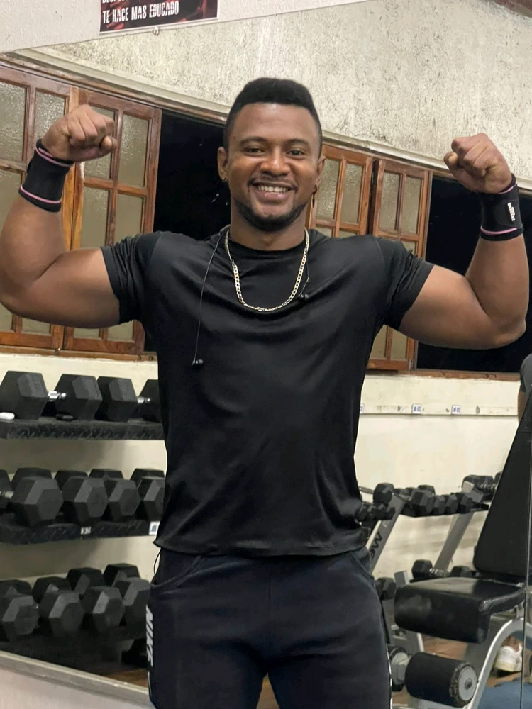 GIF uploaded by Jeyner Daniels