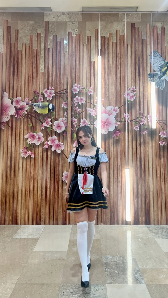 I-upload ni Johanna Ruth ang larawan
