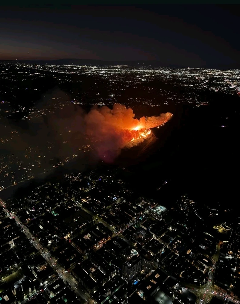 GIF uploaded by Erik Thackrey