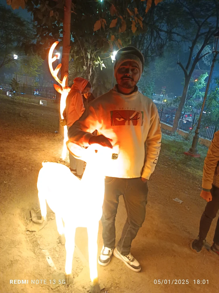 I-upload ni Shreyash Maurya ang larawan
