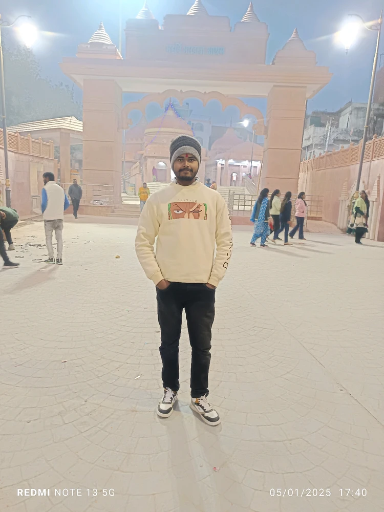 I-upload ni Shreyash Maurya ang larawan