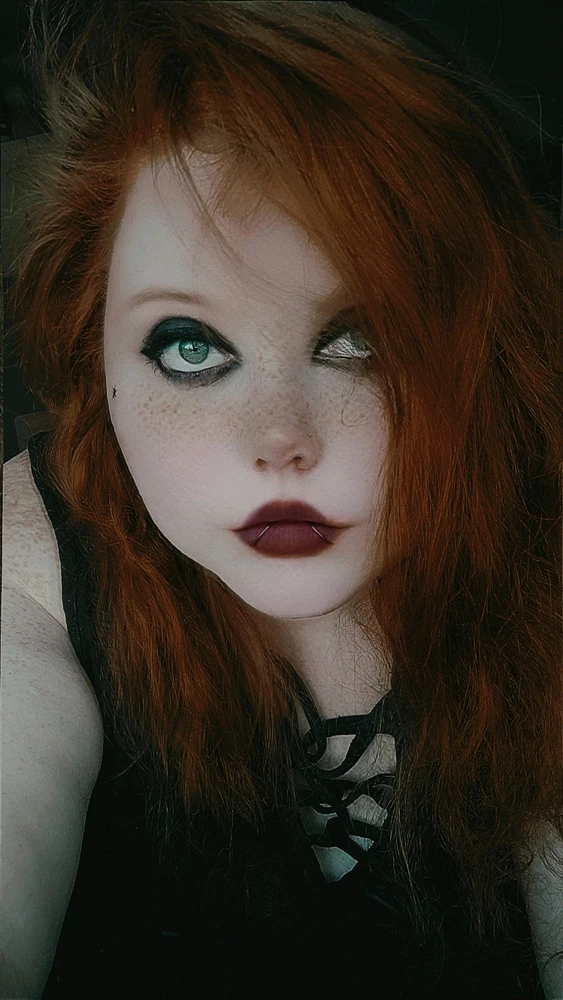 GIF uploaded by Elara Ellewood