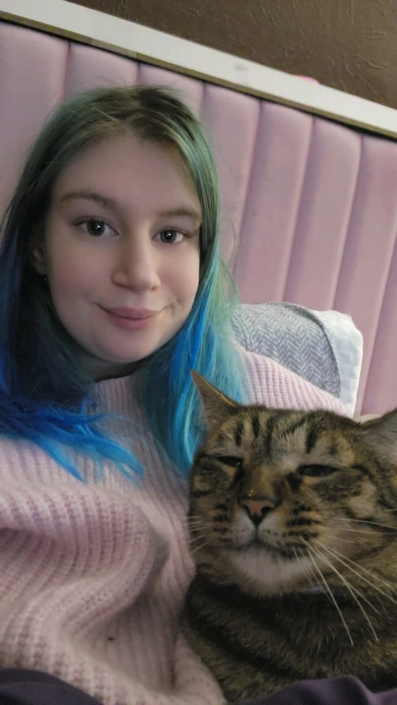 GIF uploaded by C