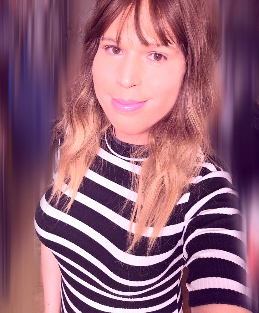 GIF uploaded by Ariana