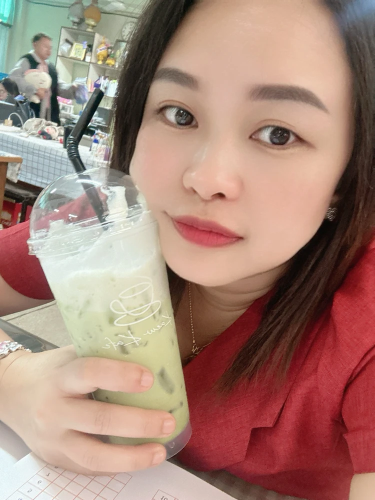 GIF tso los ntawm Kukkik