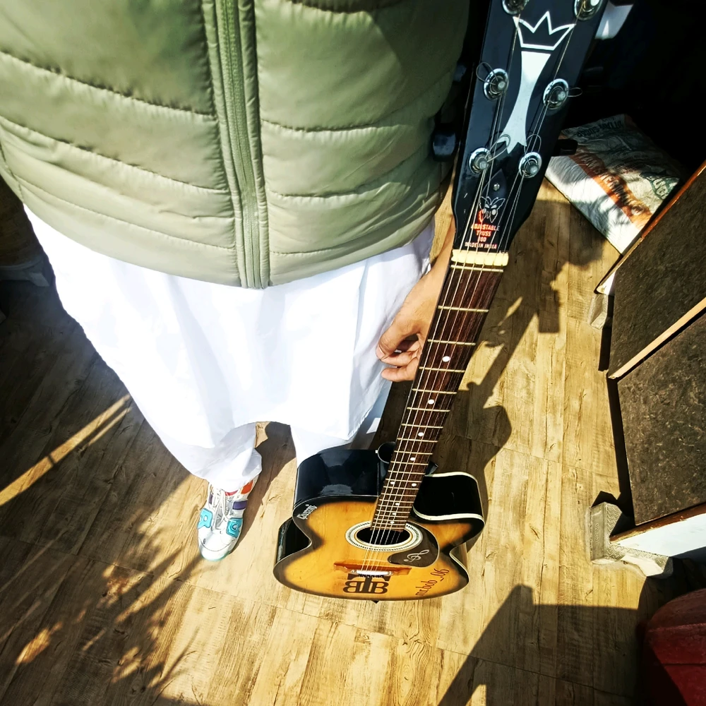 GIF uploaded by Sukh🏔️