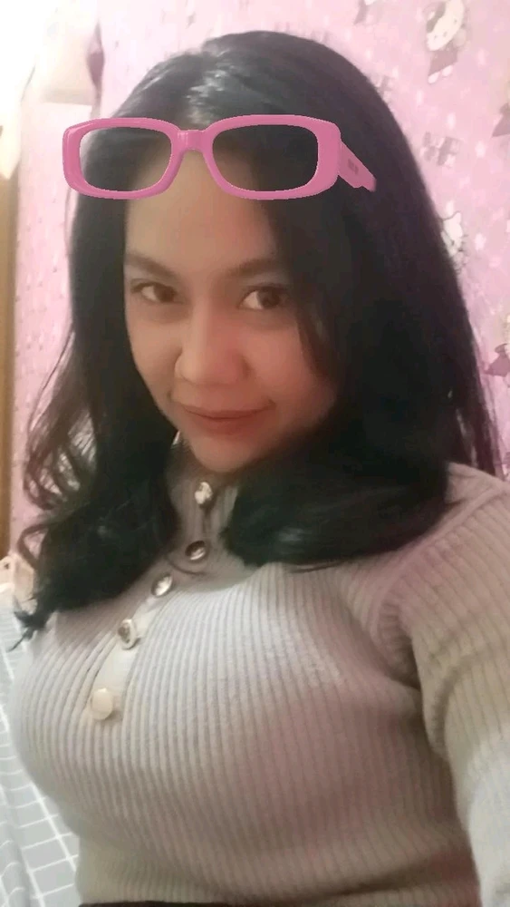 GIF diunggah oleh clarissa