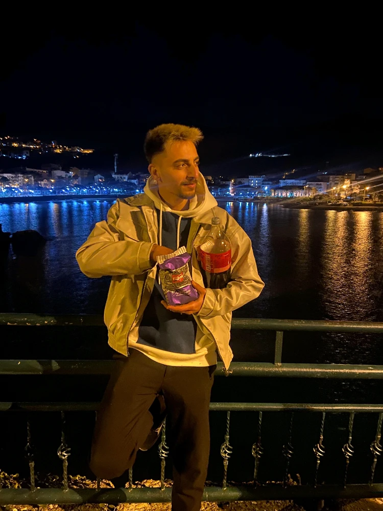 Mutlu tarafından yüklenen görsel