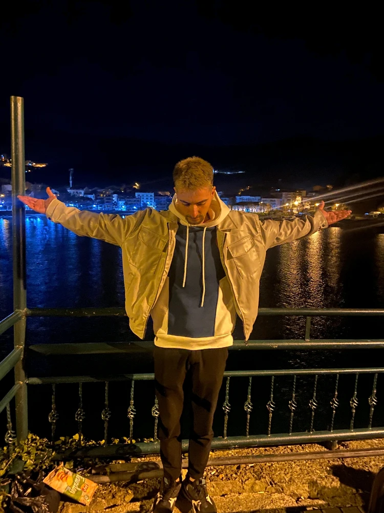 Mutlu tarafından yüklenen görsel