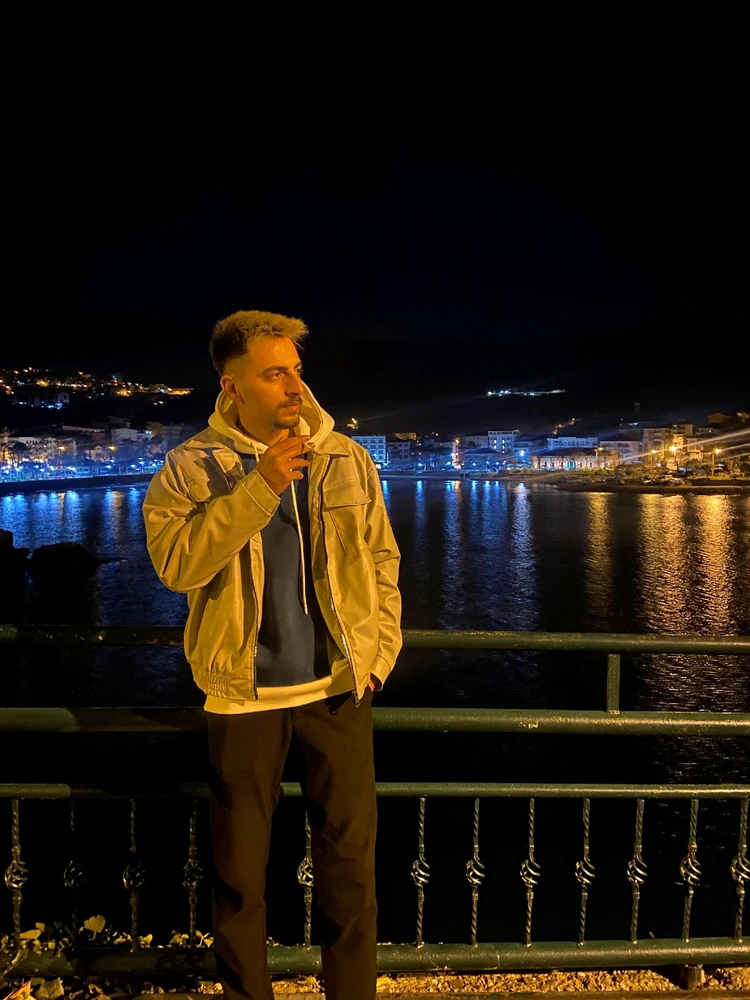 Mutlu tarafından yüklenen görsel