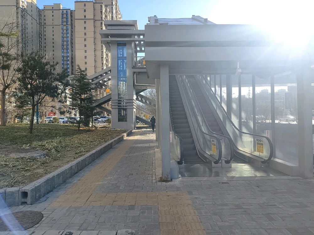 GIF uploaded by migao