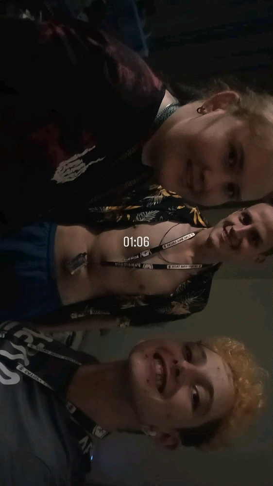 GIF opgelaai deur Armand