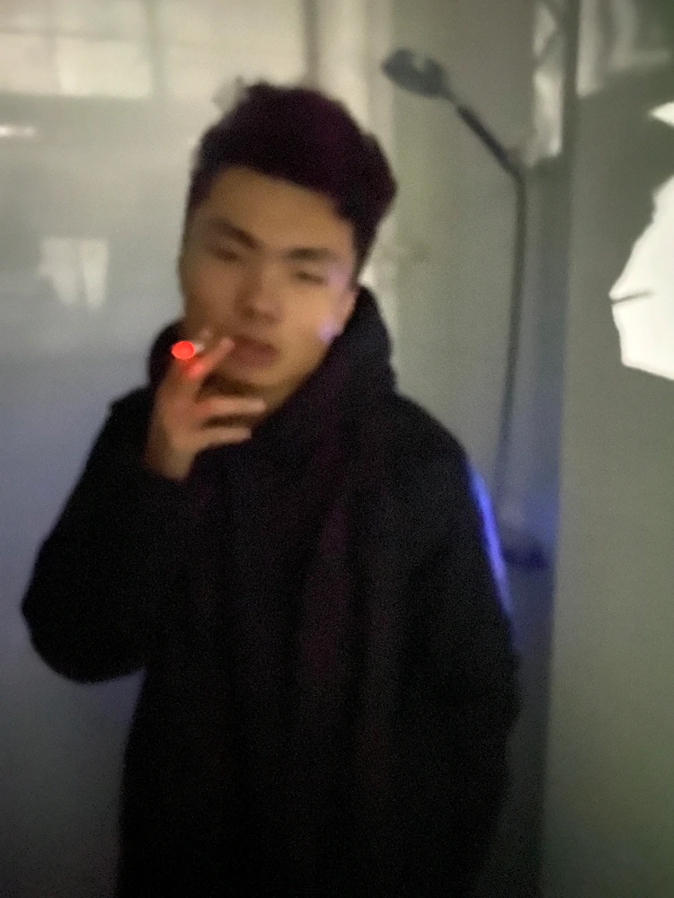 GIF uploaded by 高越