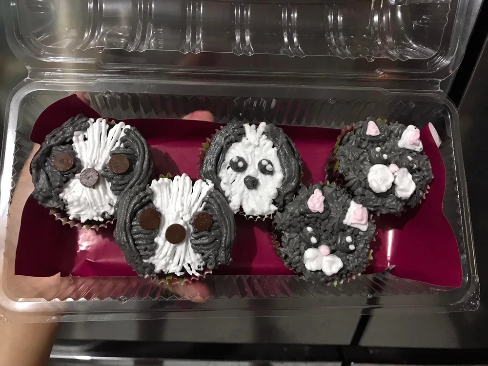 GIF uploaded by Ella