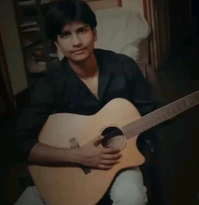GIF uploaded by RAJ GUPTA