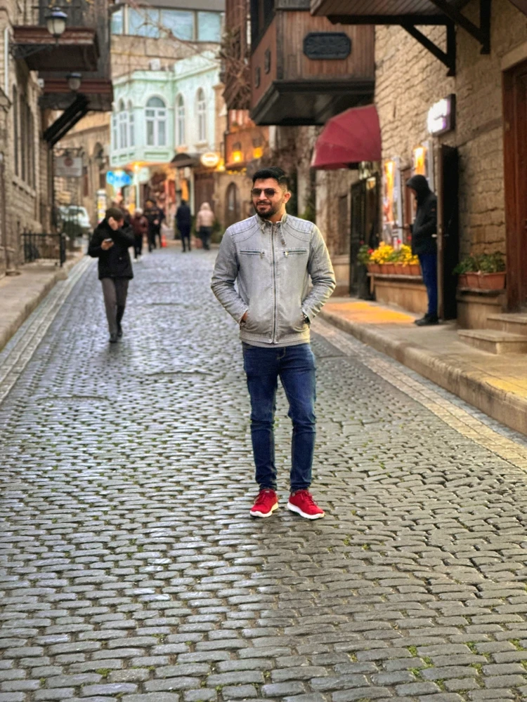 GIF uploaded by Mirza