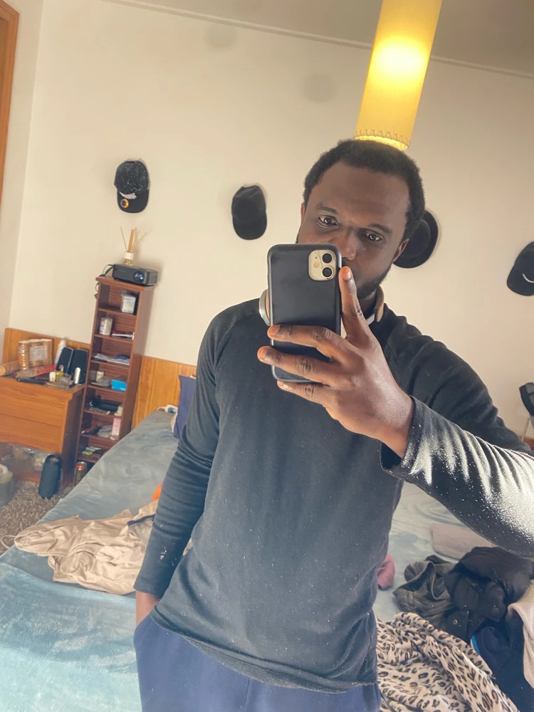Duab xa los ntawm Adebayo