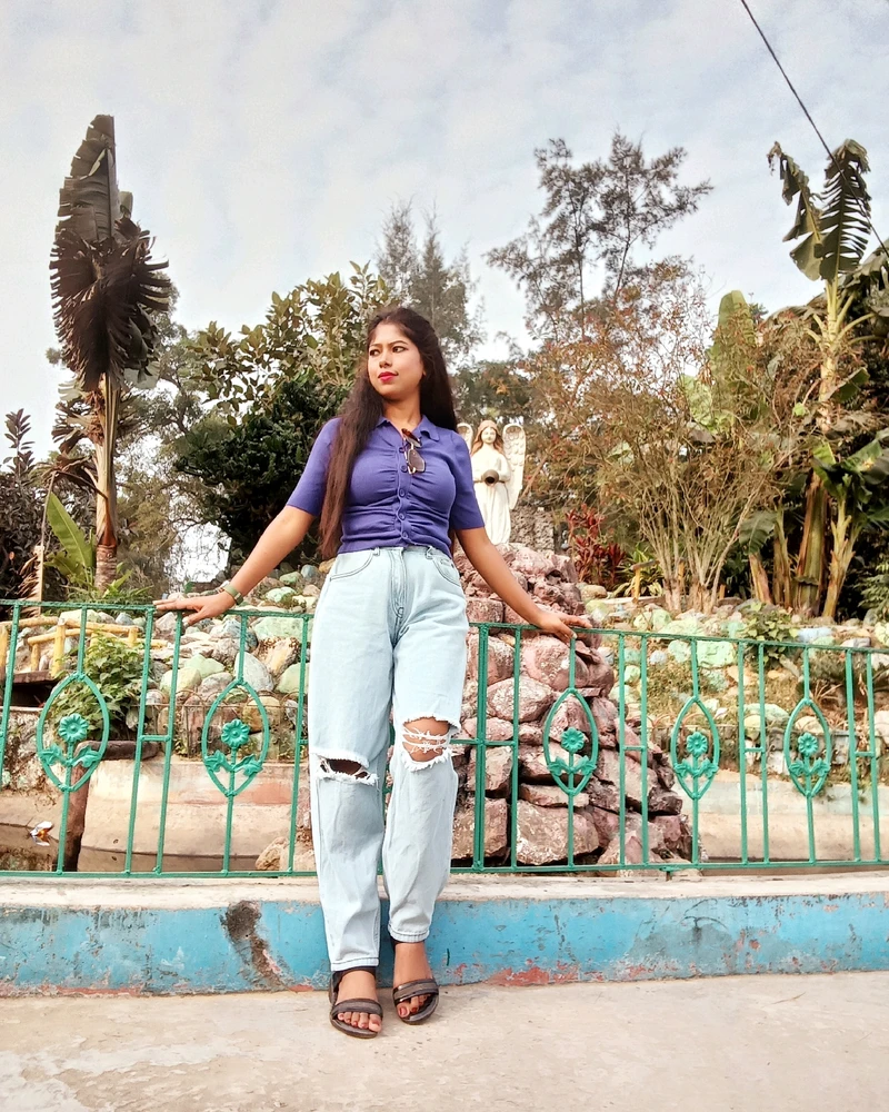 Eshu আপলোড করেছে