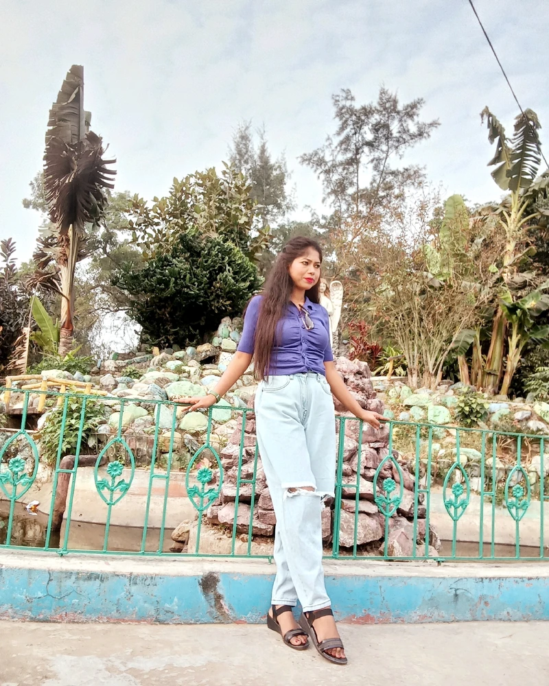 Eshu আপলোড করেছে