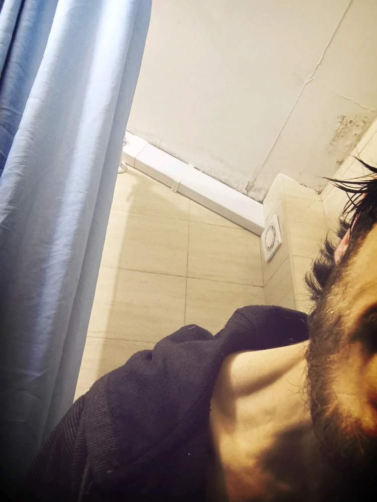 GIF Леонардо tərəfindən yükləndi