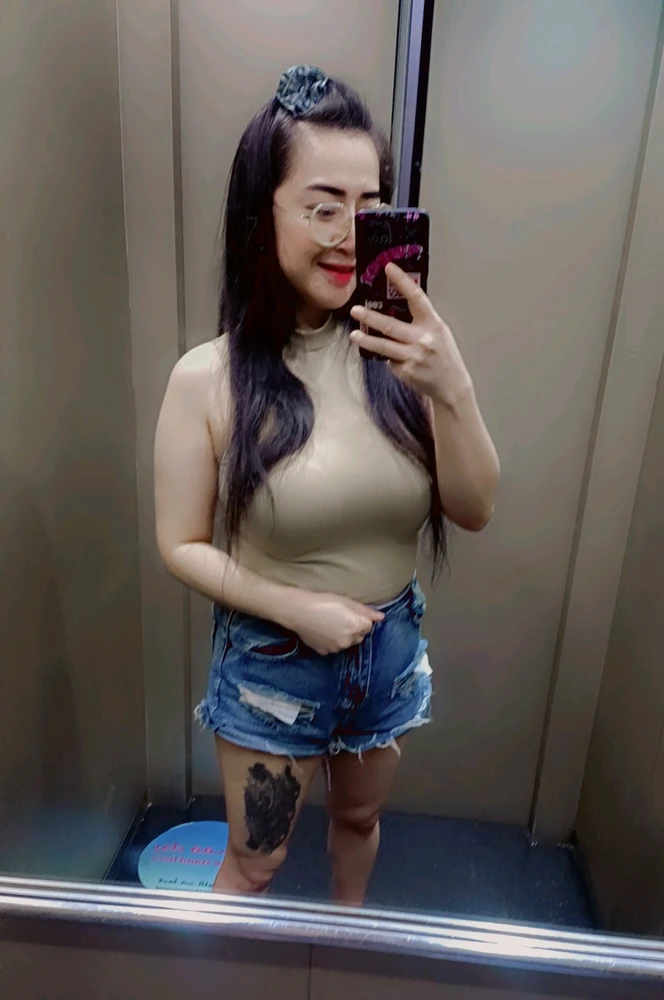 GIF uploaded by Linly lady Thailand in juffair Bahrain