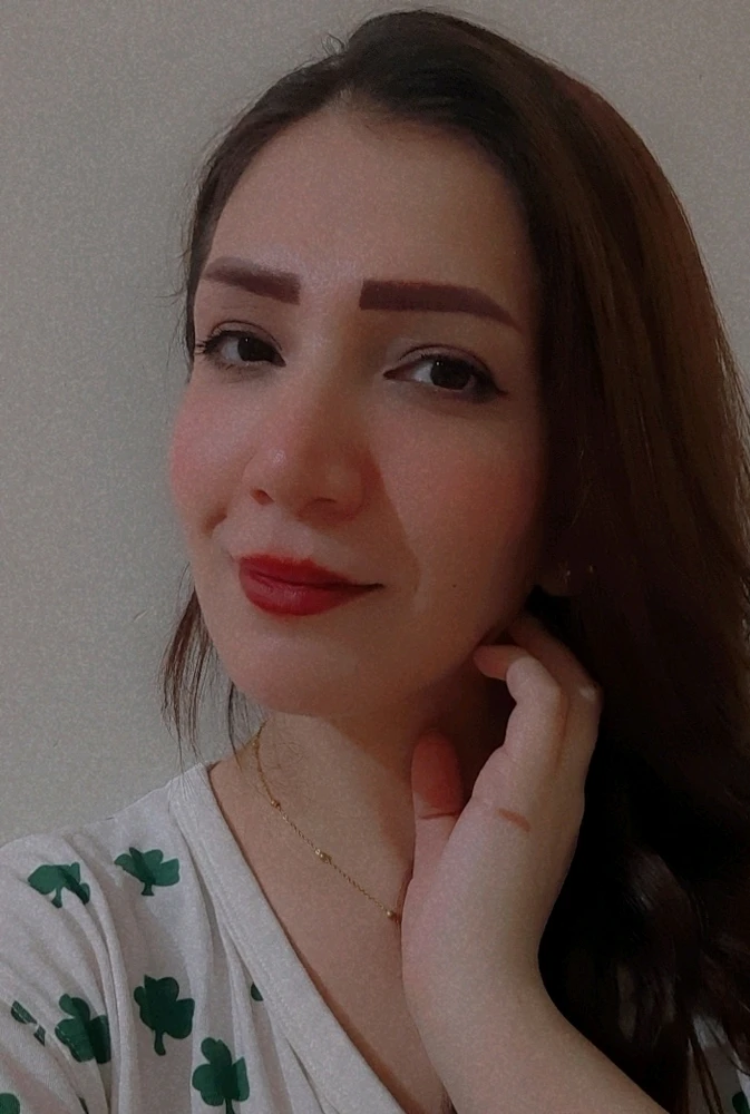 GIF na in-upload ni Evara