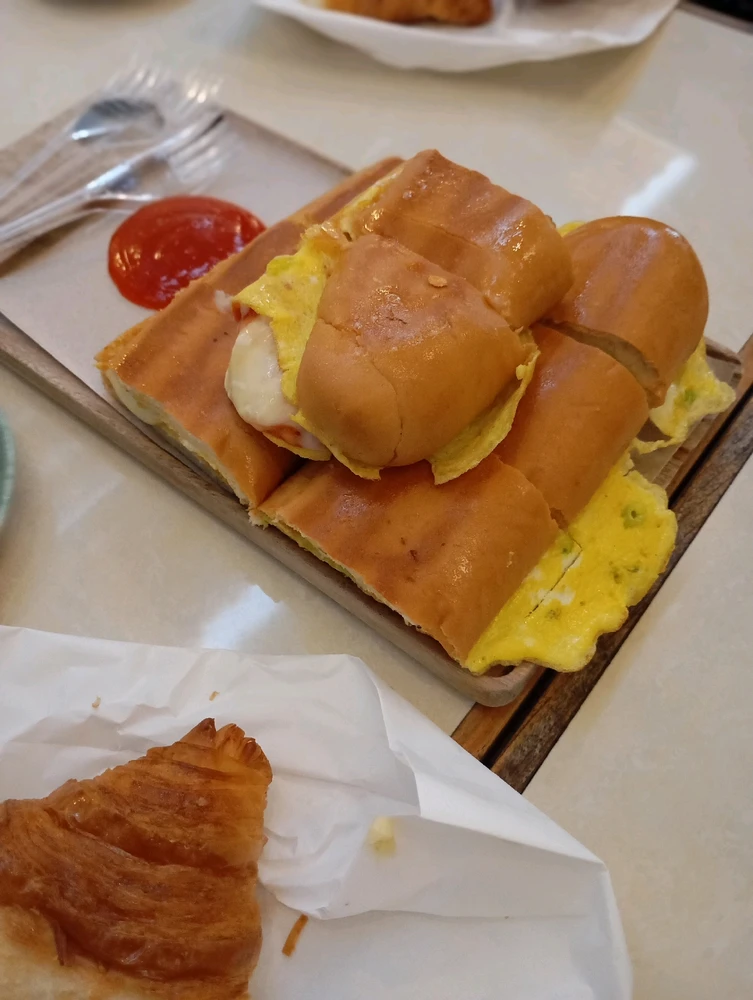 Image uploaded by Dian Hahaha