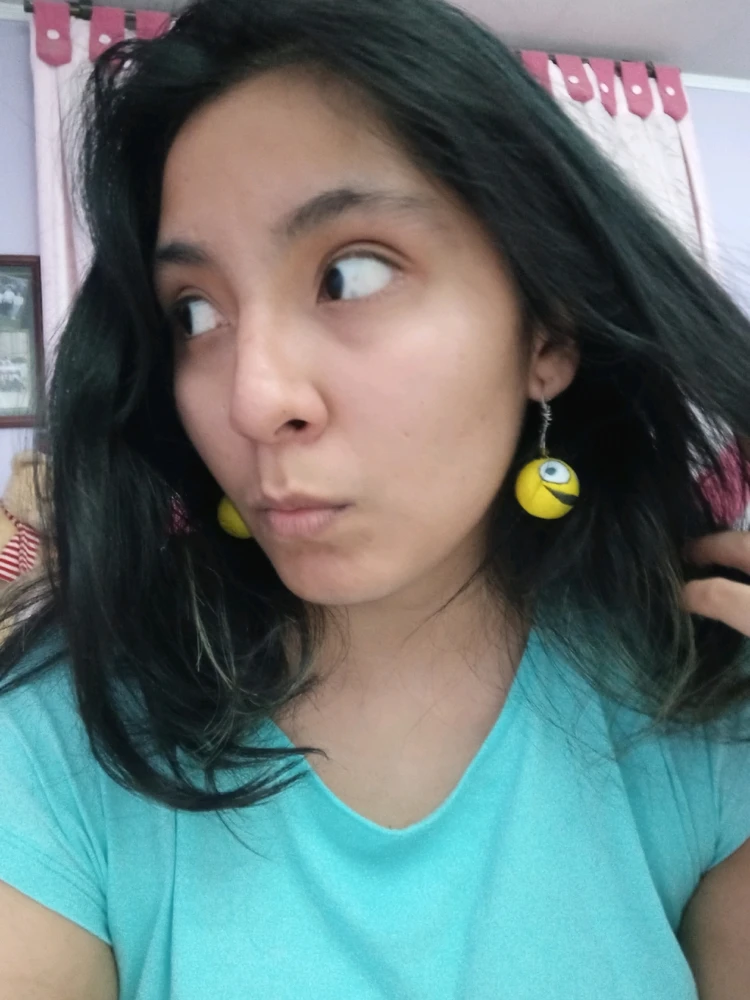 Smilling friends earrings