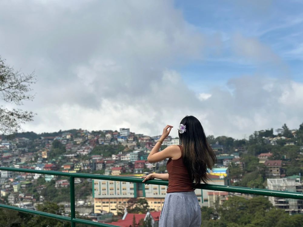 GIF gi-upload ni Sheila Mei